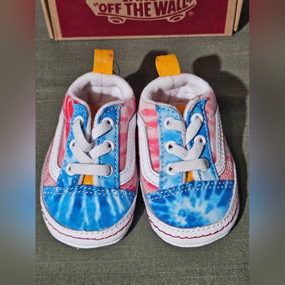Vans Infant Tie-Dye Soft Soul Sneakers - Red, Blue, Yellow - Picture 4 of 7